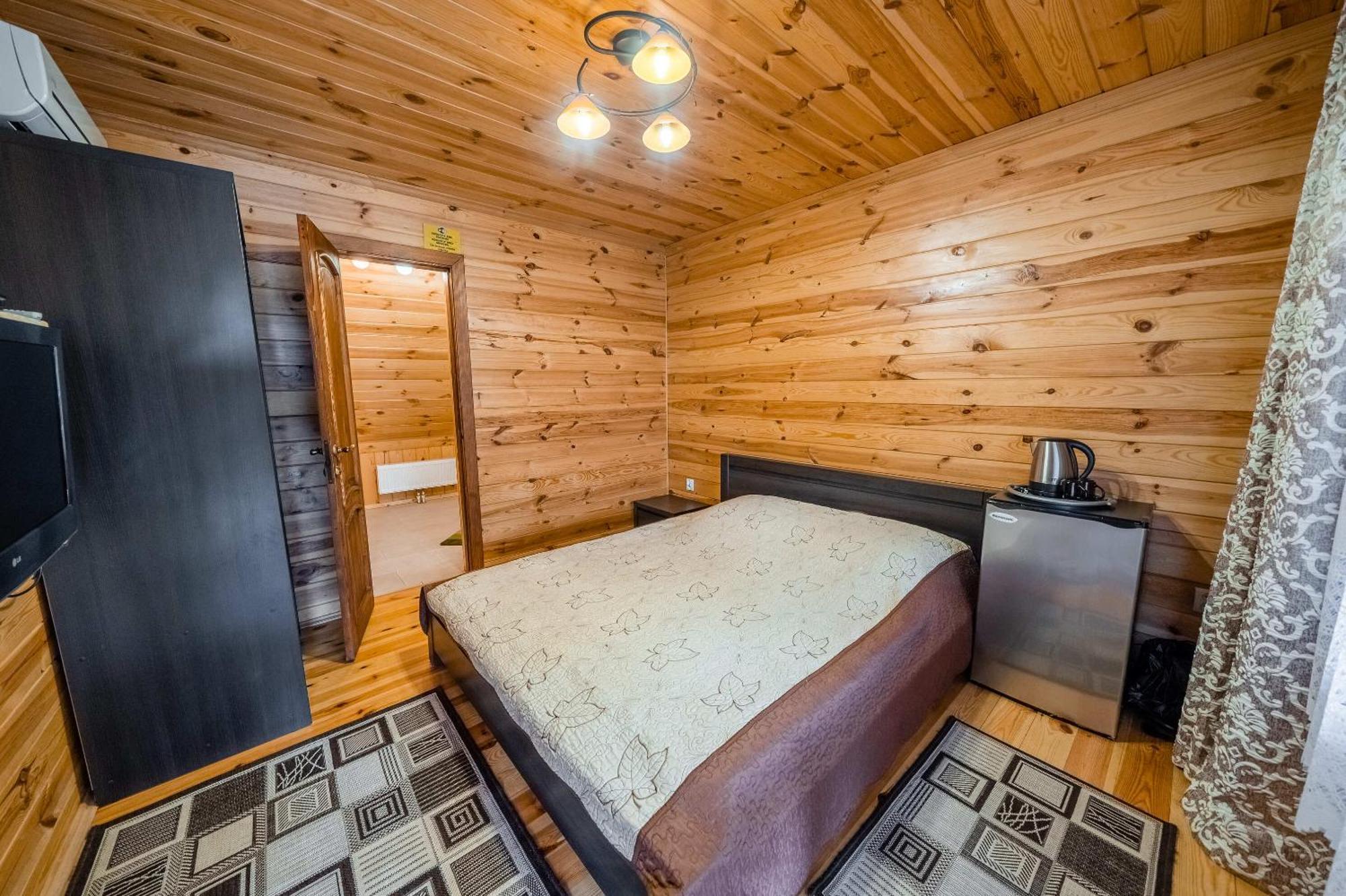 Сосновий Бір Svityaz' Quarto foto
